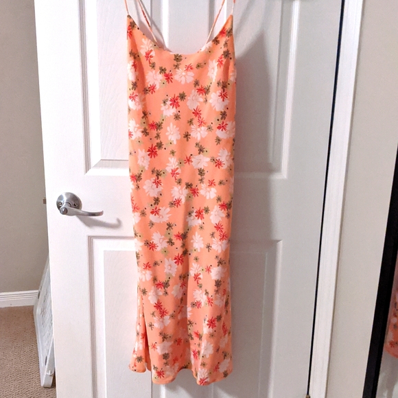 Summer garden dress - Picture 1 of 4